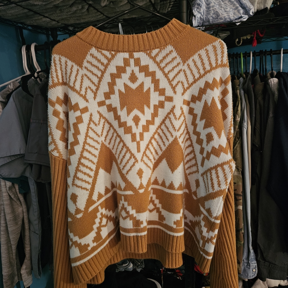 Wrangler Geometric Knit Sweater in Mustard and White